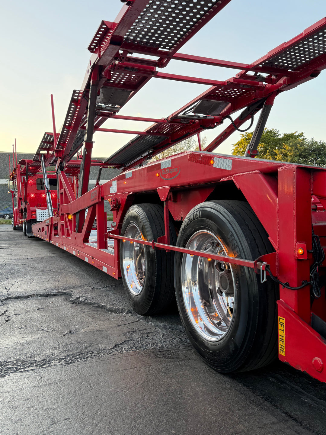 2020 Peterbilt 389 (CHOP TOP) w/a 2020 Cottrell LSFA 80 Footer