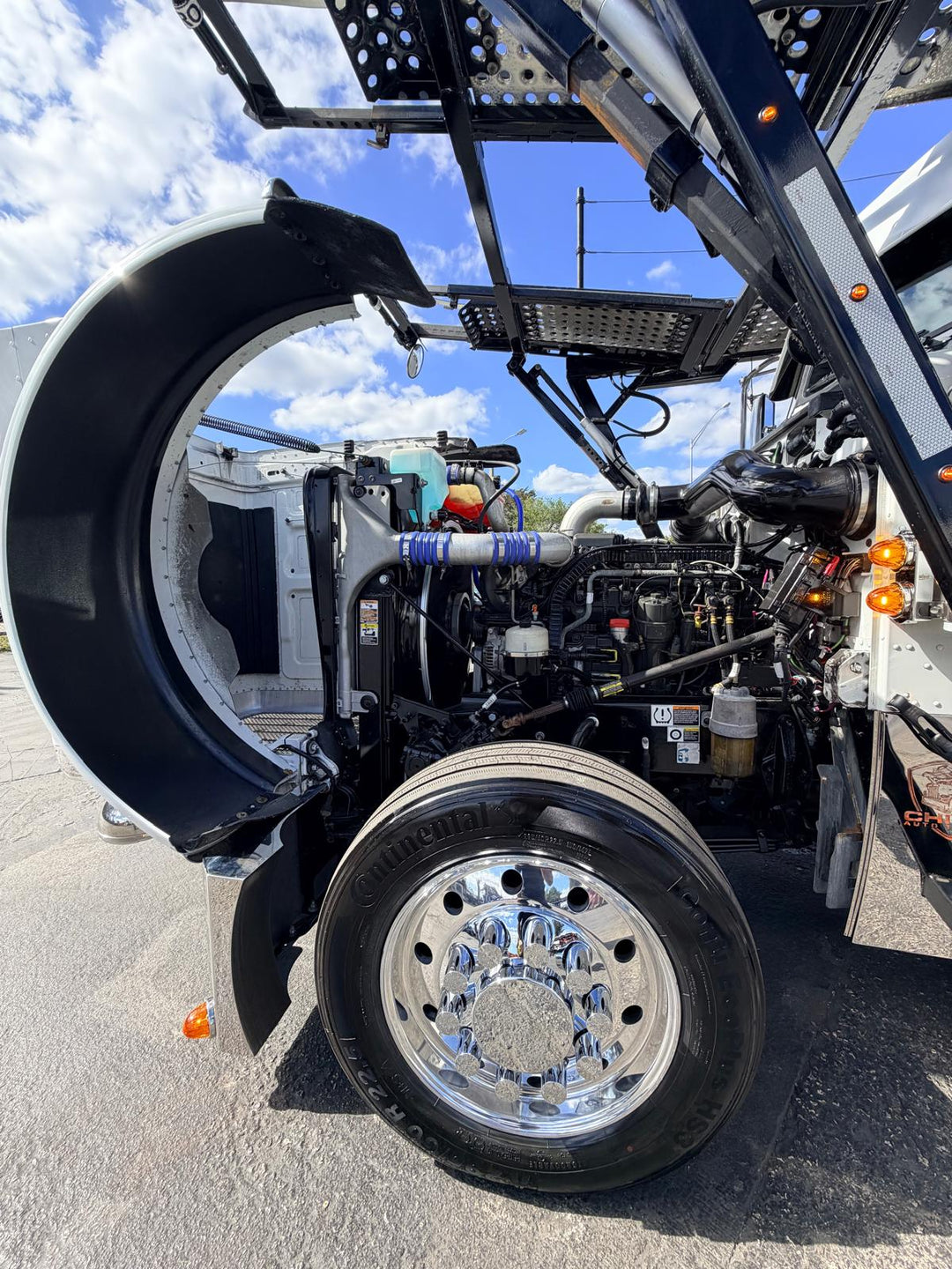 2021 Peterbilt 389 (ChopTop) w/a 2023 Cottrell LSFA 80”