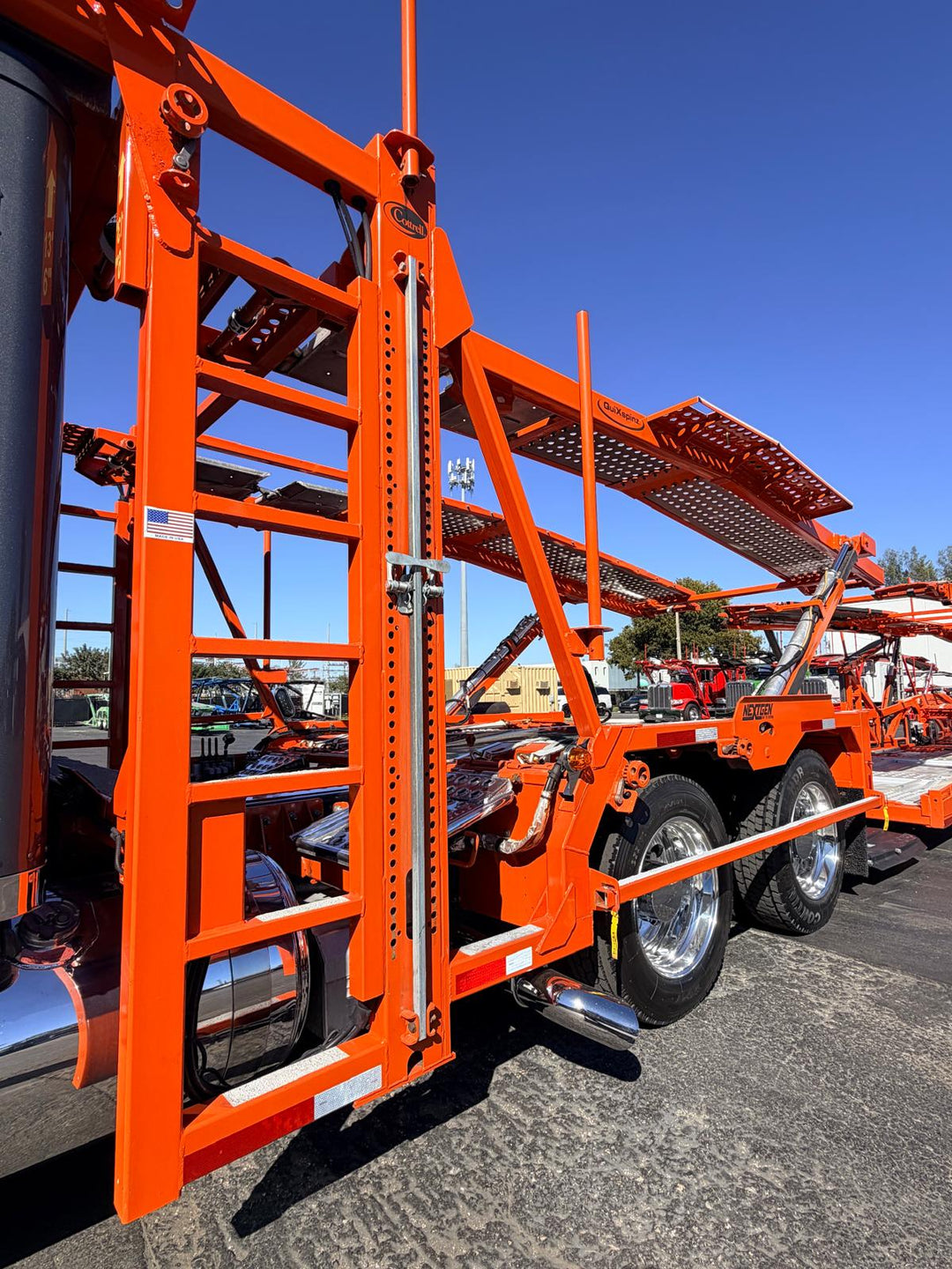 2020 Peterbilt 389 w/a 2021 Cottrell LSFA 80”