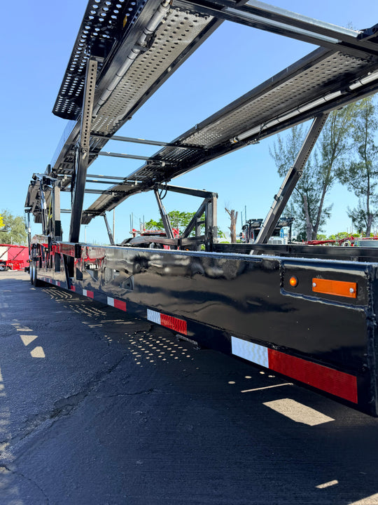 2019 Peterbilt 389 w/a 2020 Cottrell CX09 LSFA