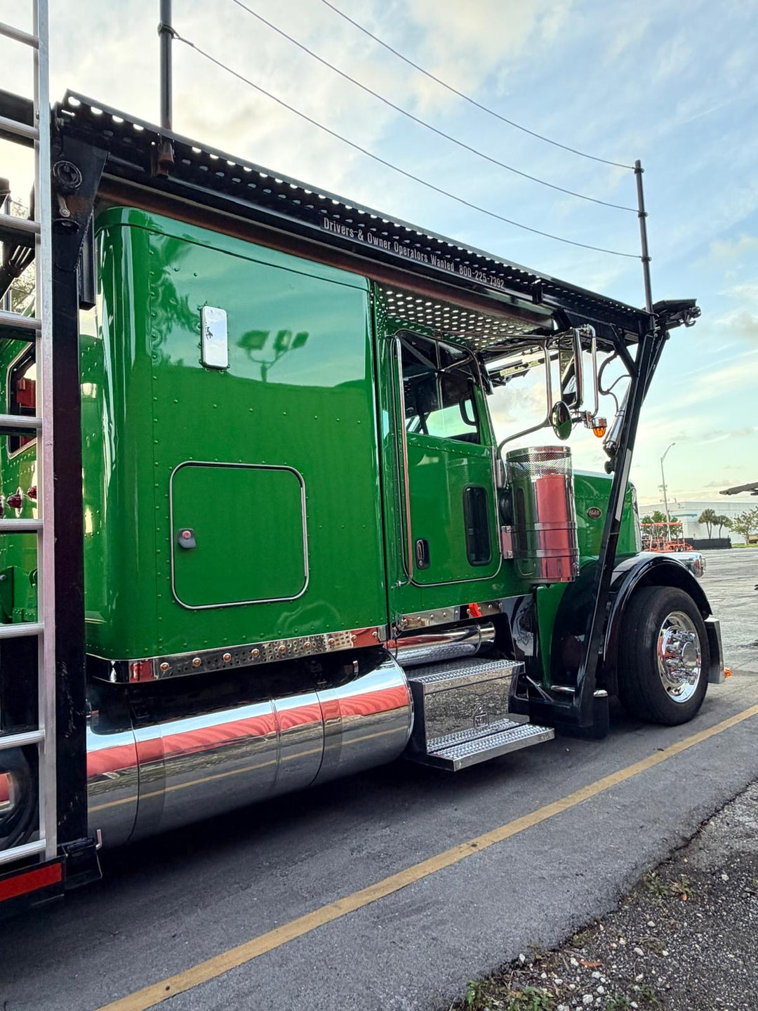 2020 Peterbilt 389 (Chop Top) w/a 2020 Cottrell CX09 LSFA 80 Footer