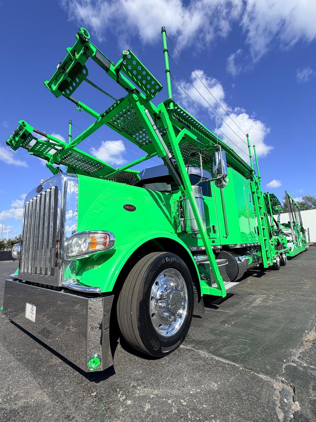 2017 Peterbilt 389 w/a 2017 Cottrell CX11