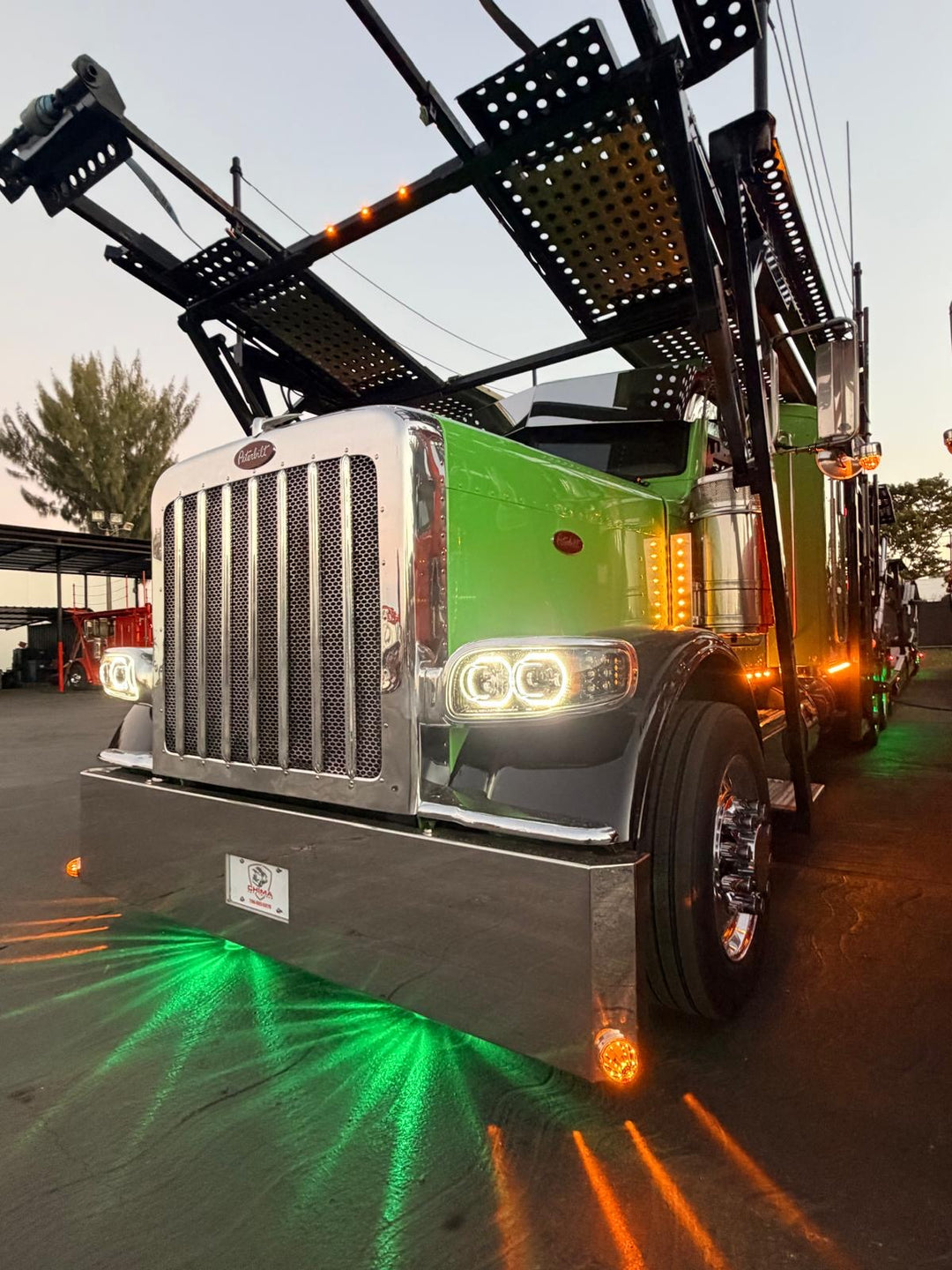 2019 Peterbilt 389 w/a 2019 Cottrell CX09 LSFA 80’