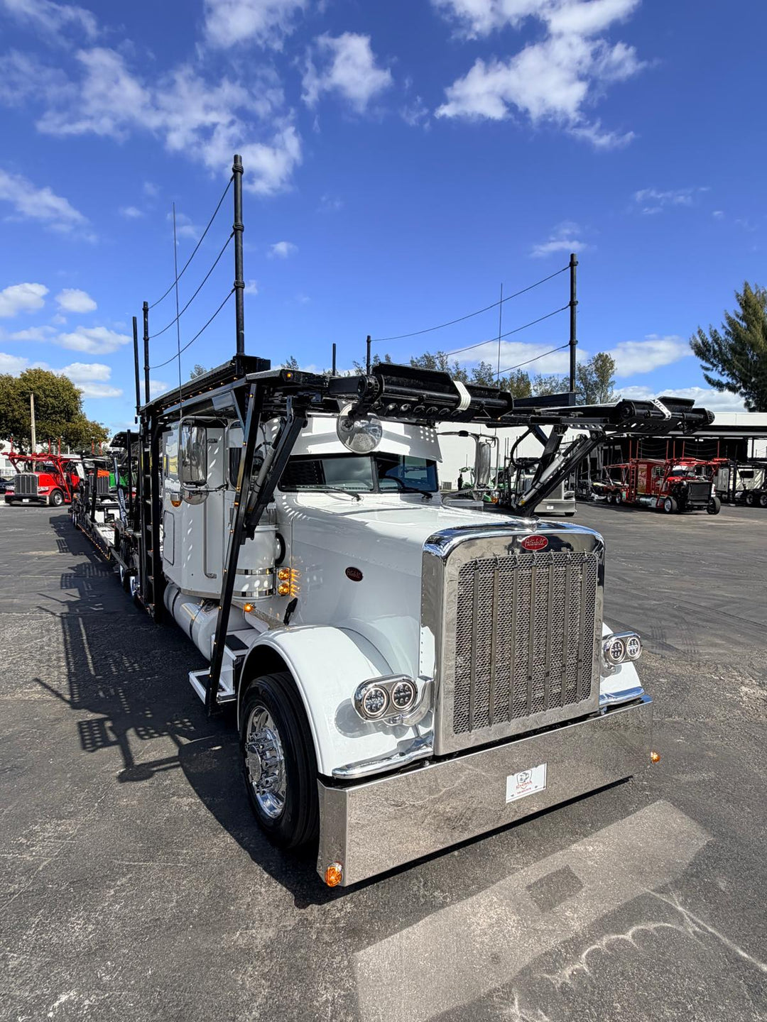 2021 Peterbilt 389 (ChopTop) w/a 2023 Cottrell LSFA 80”