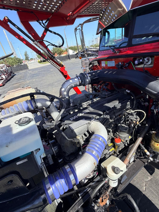 2022 Peterbilt 389 w/a 2020 Cottrell LSFA 80’