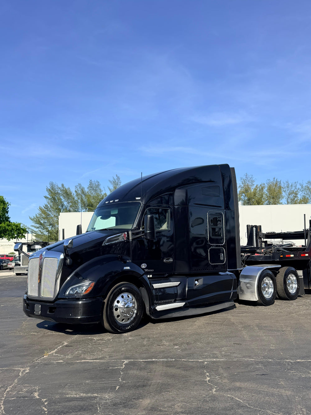 2017 KW T680 w/a 2018 Cottrell 5307 XL