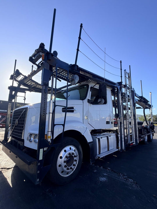 2015 Volvo VAH62200
