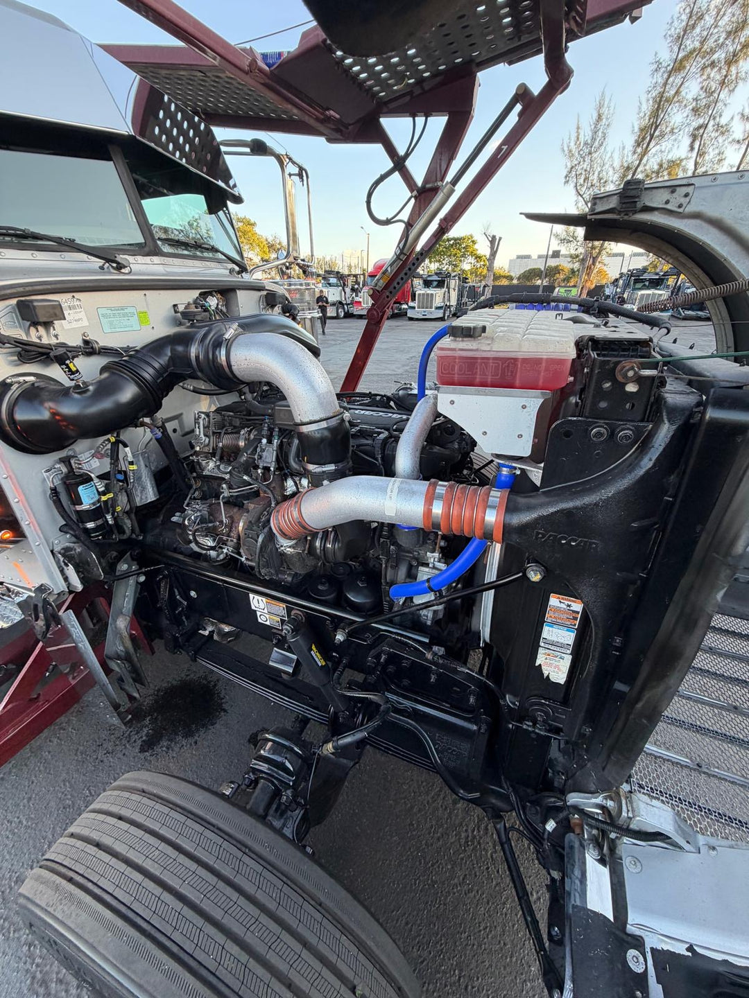 2019 Peterbilt 389 w/a 2019 Cottrell CX-09 LSFA 80 Footer