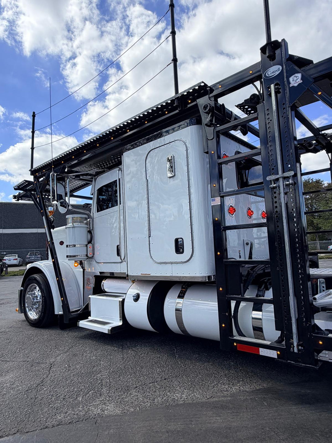 2021 Peterbilt 389 (ChopTop) w/a 2023 Cottrell LSFA 80”