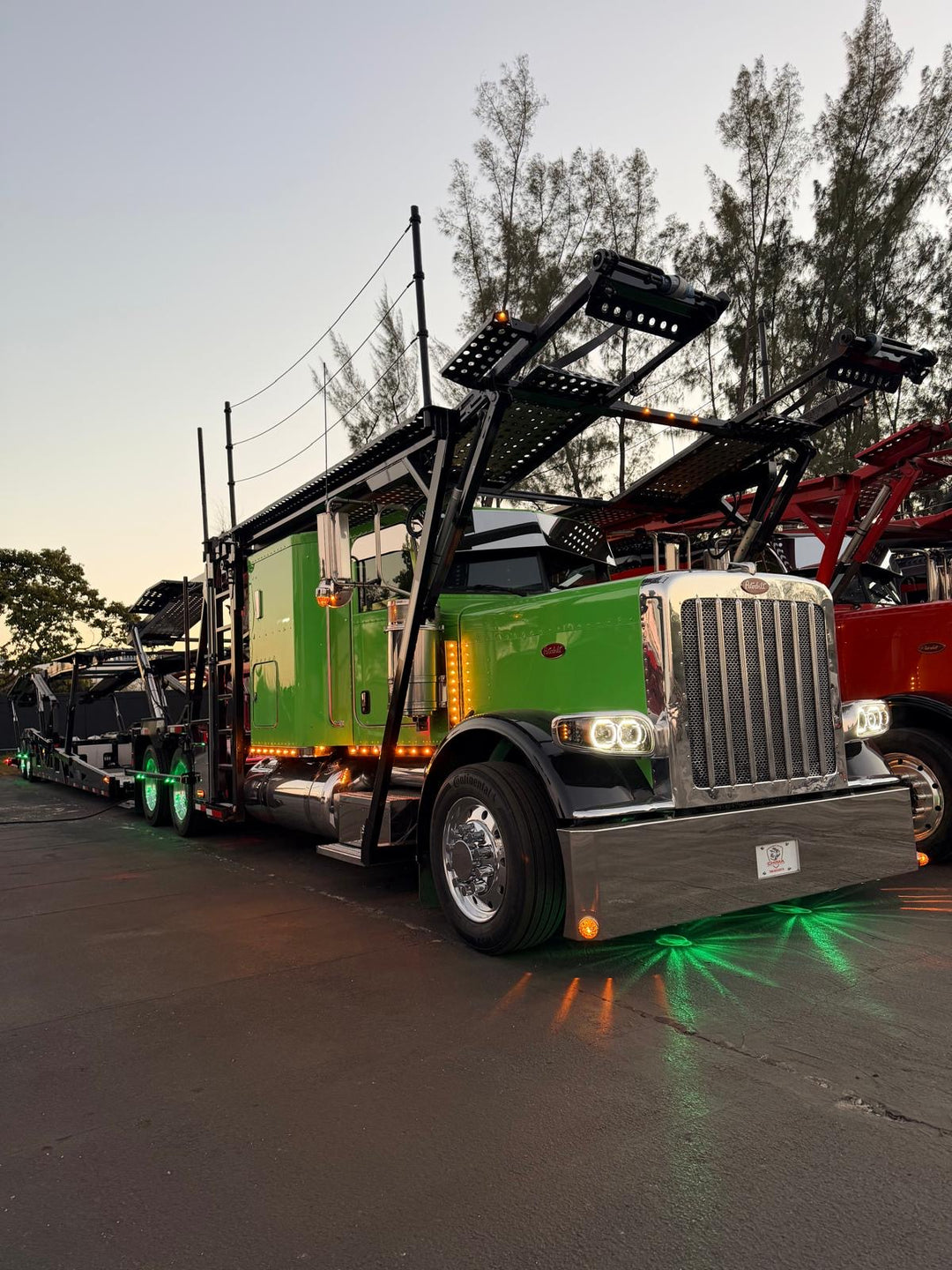 2019 Peterbilt 389 w/a 2019 Cottrell CX09 LSFA 80’