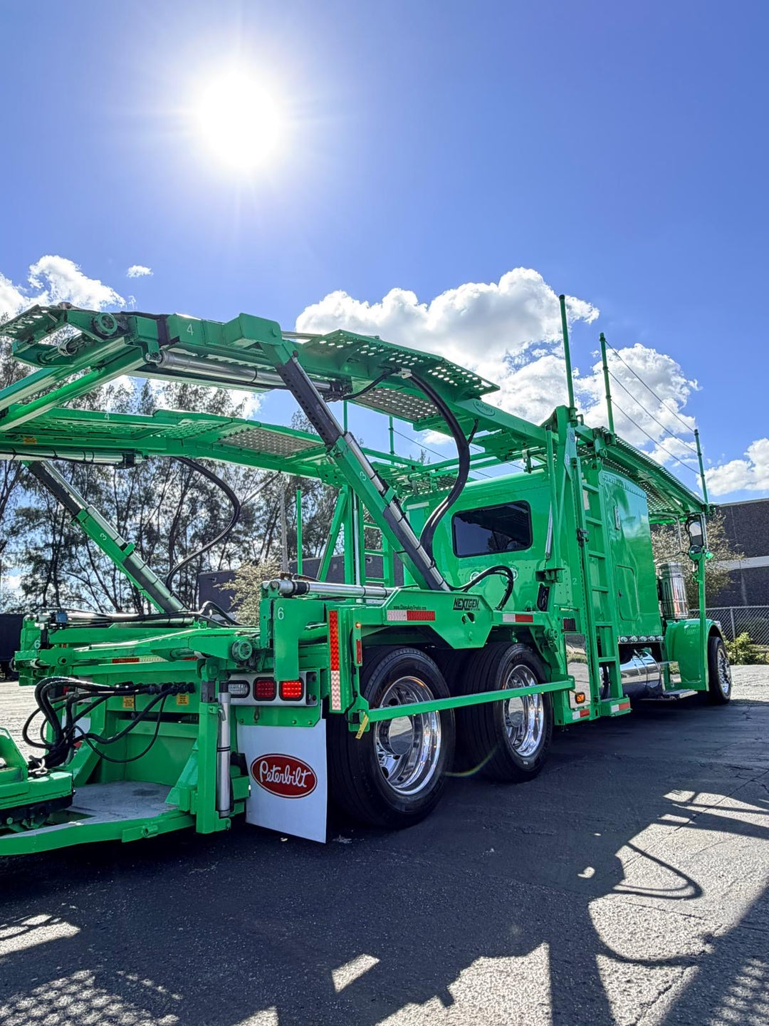 2017 Peterbilt 389 w/a 2017 Cottrell CX11