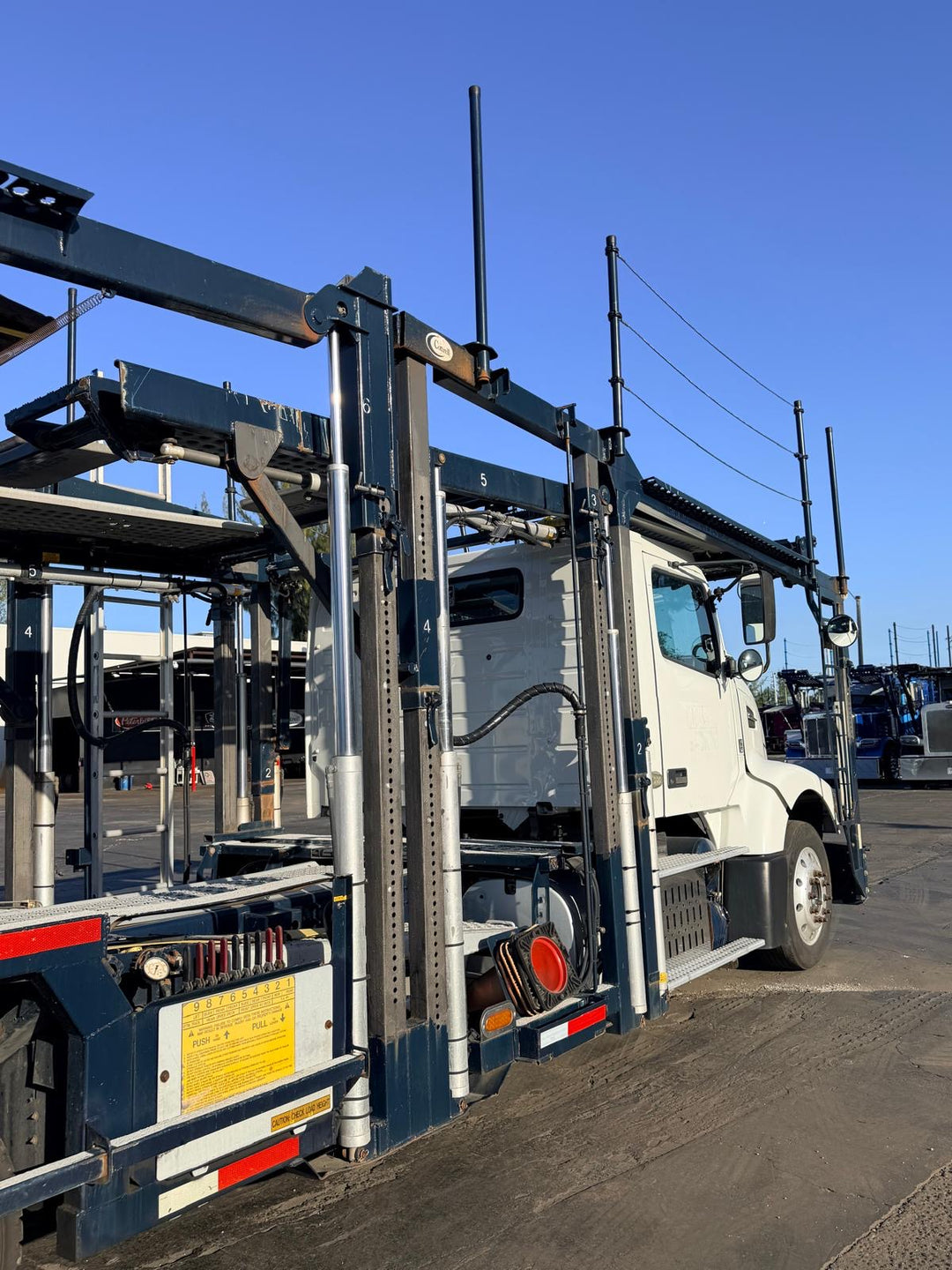 2015 Volvo VAH62200