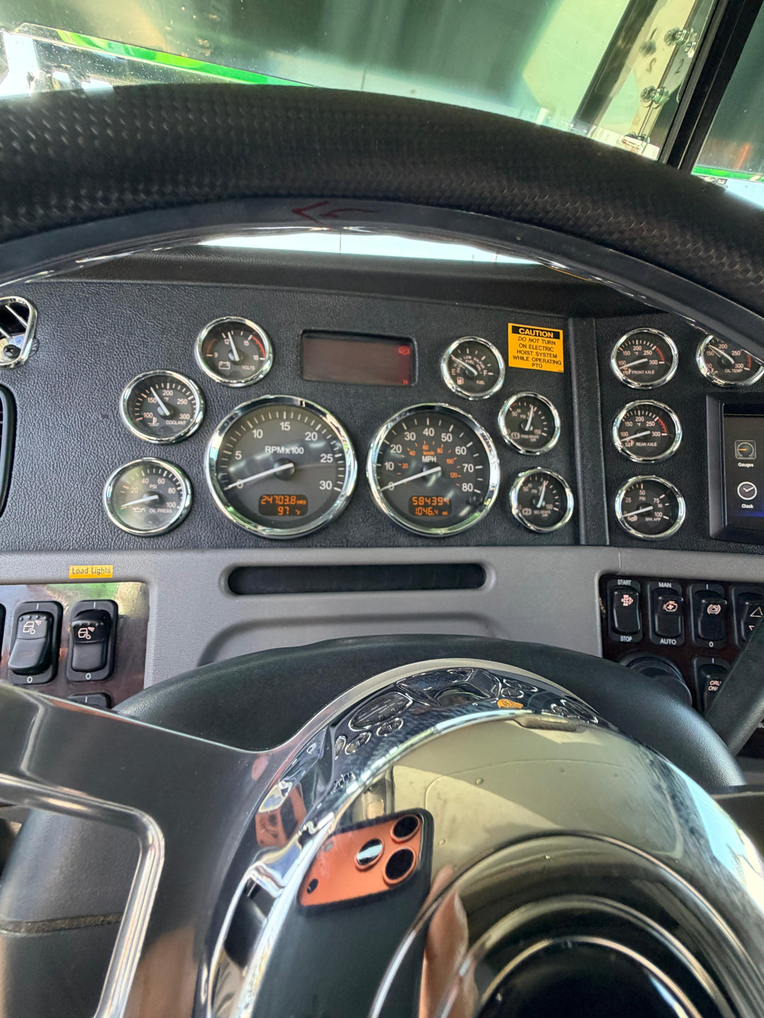 2019 Peterbilt 389 w/a 2020 Cottrell CX09 LSFA