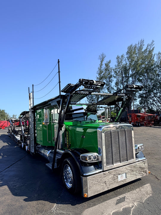 2019 Peterbilt 389 w/a 2020 Cottrell CX09 LSFA