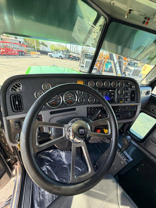 2019 Peterbilt 389 w/a 2020 Cottrell CX09 LSFA
