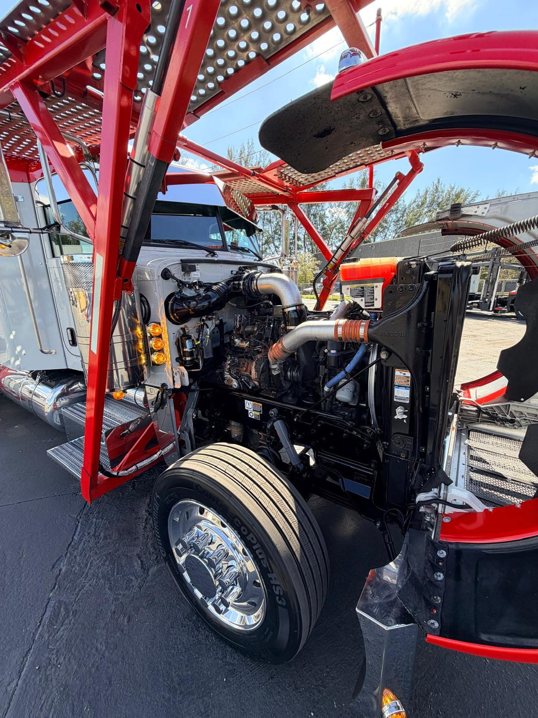 2020 Peterbilt 389 w/a 2021 Cottrell LSFA 80’