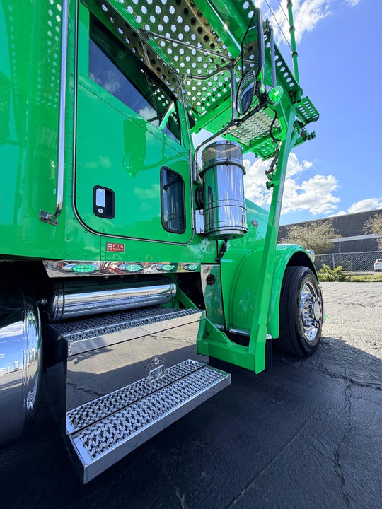 2017 Peterbilt 389 w/a 2017 Cottrell CX11