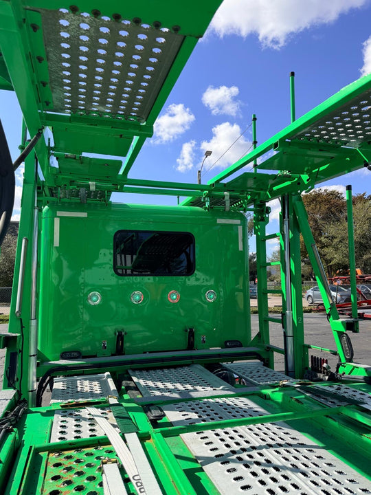 2017 Peterbilt 389 w/a 2017 Cottrell CX11