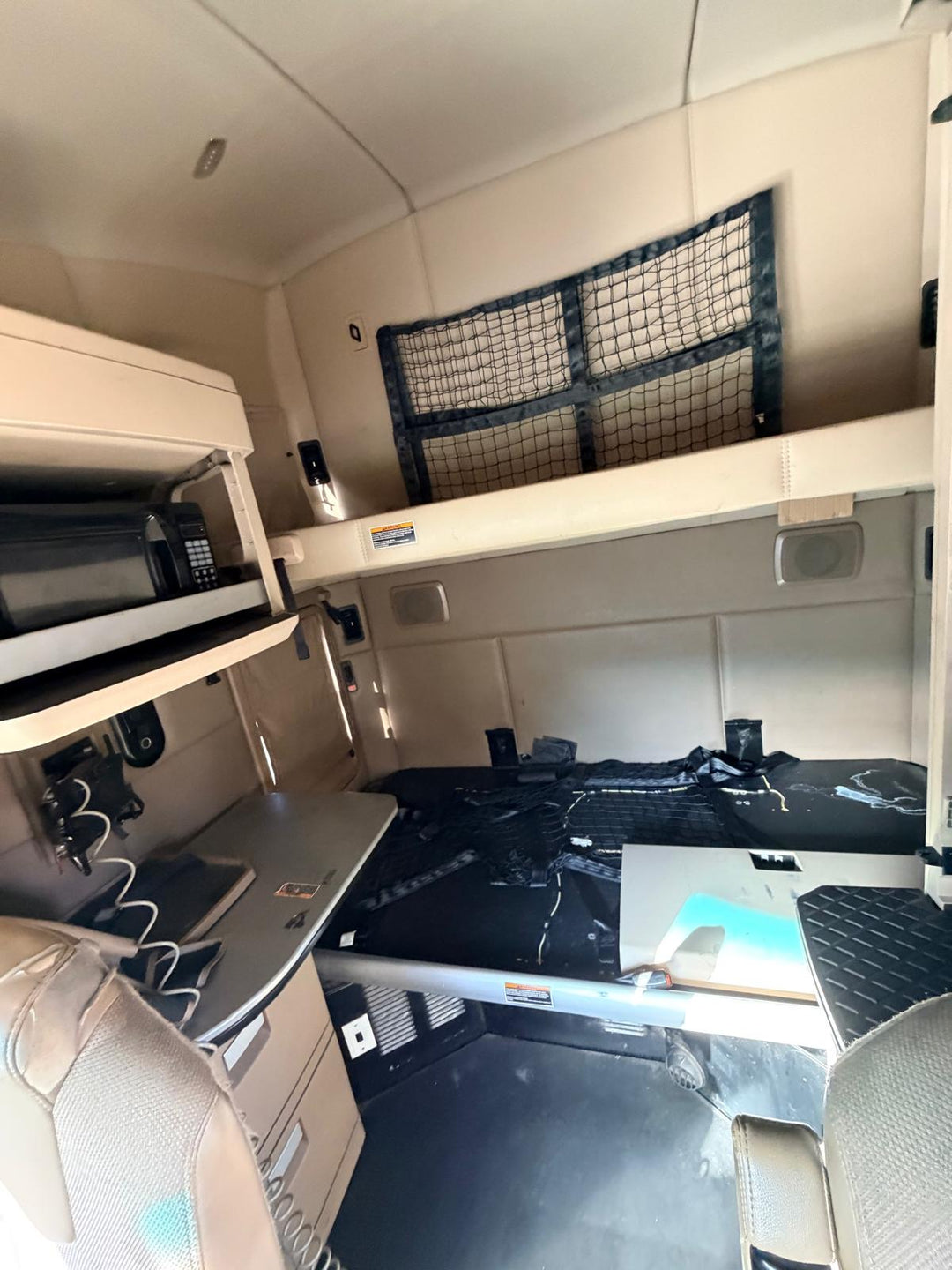 2017 KW T680