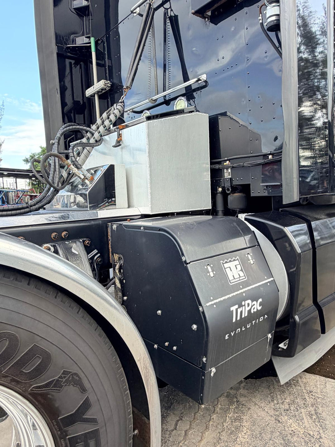 2017 KW T680