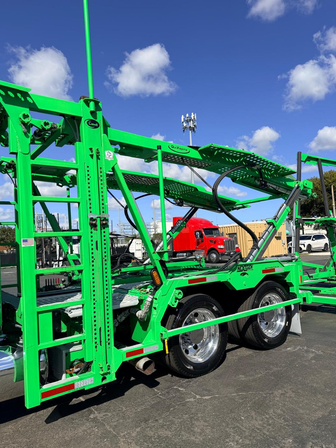 2017 Peterbilt 389 w/a 2017 Cottrell CX11