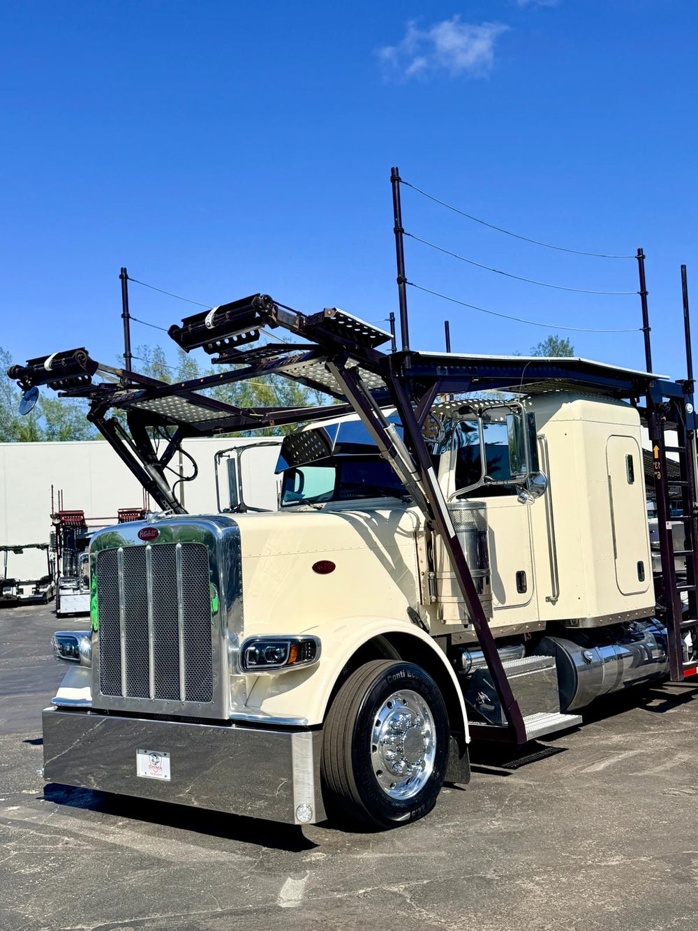 2021 Peterbilt 389 w/a 2022 Cottrell LSFA 80”