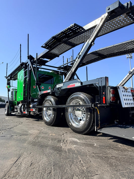2019 Peterbilt 389 w/a 2020 Cottrell CX09 LSFA