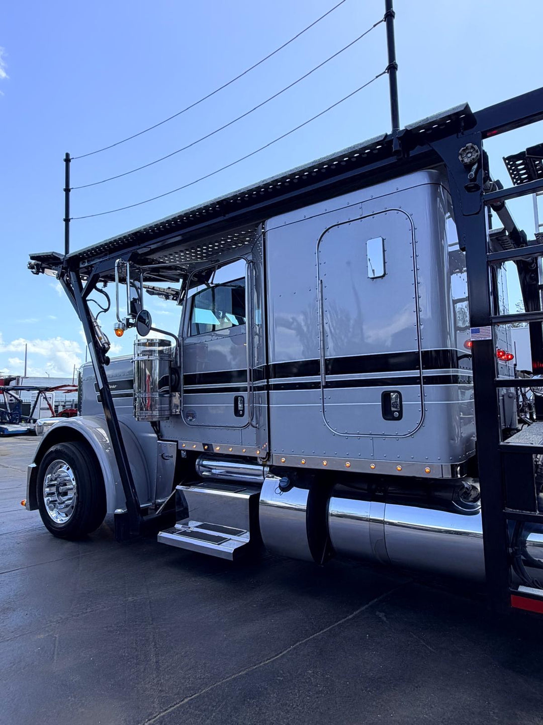 2024 Peterbilt 389 w/a 2024 Cottrell CX09 LSFA 80”