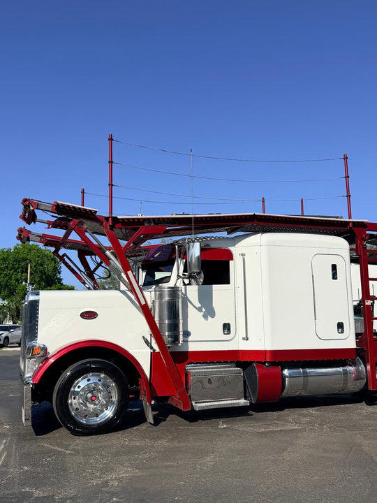 2022 Peterbilt 389 w/a 2022 Cottrell CX09 LSFA