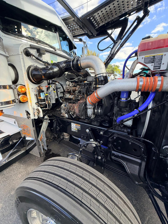 2021 Peterbilt 389 (ChopTop) w/a 2023 Cottrell LSFA 80”