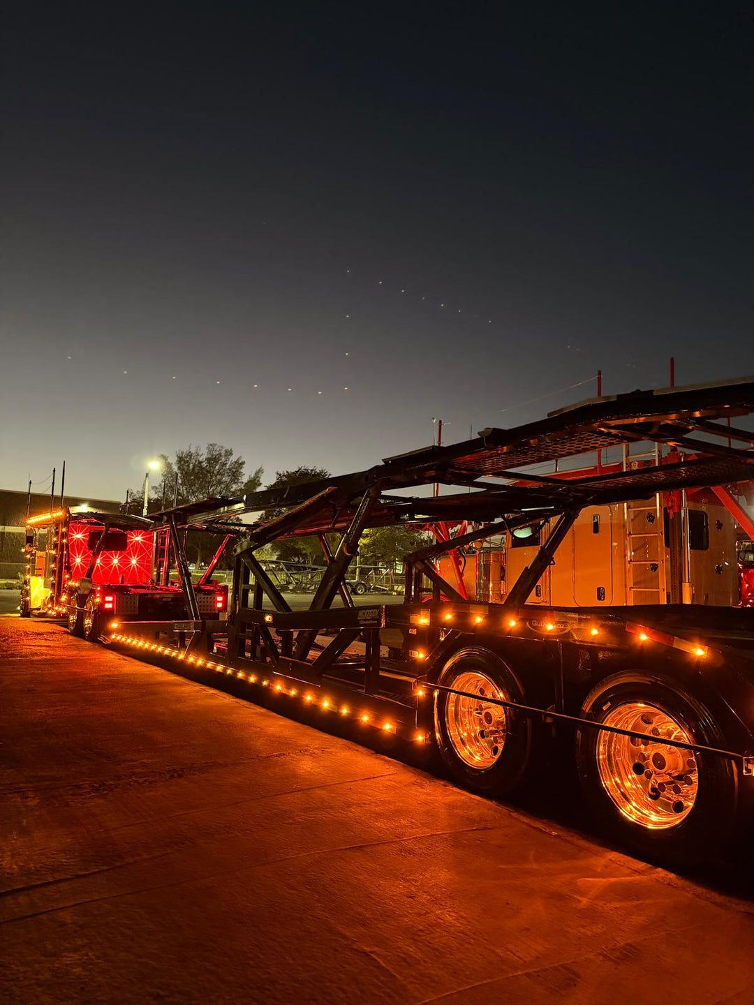 2021 Peterbilt 389 (ChopTop) w/a 2023 Cottrell LSFA 80”