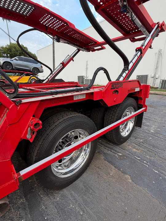 2017 Peterbilt 389 (264” WB)