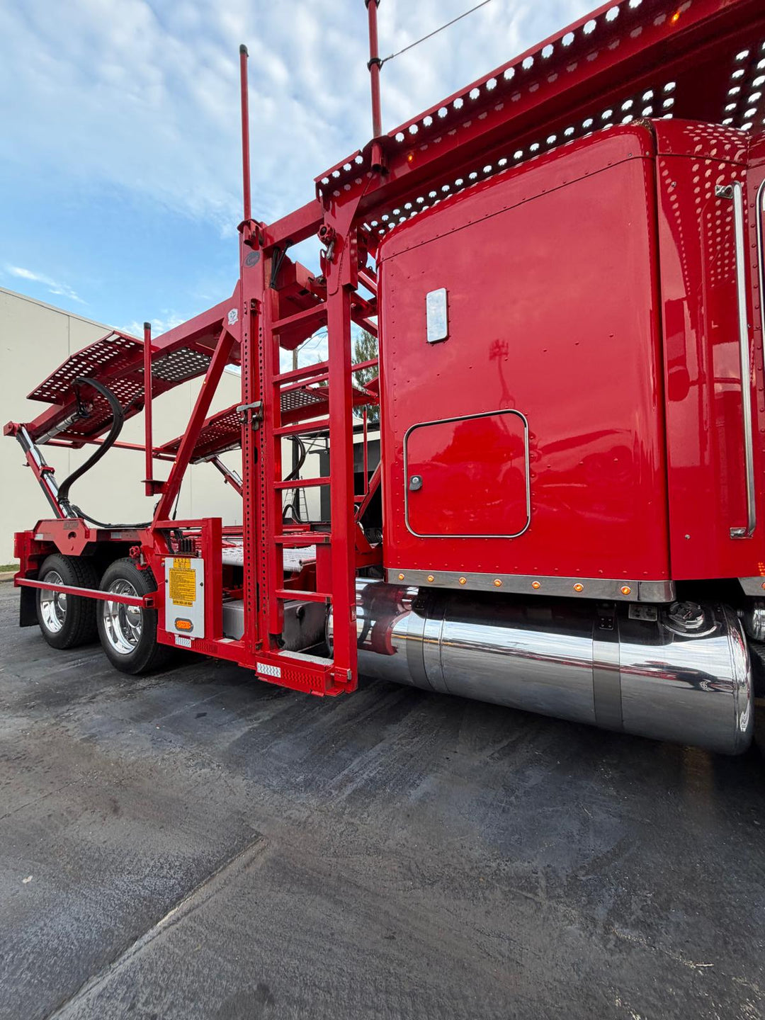 2017 Peterbilt 389 (264” WB)