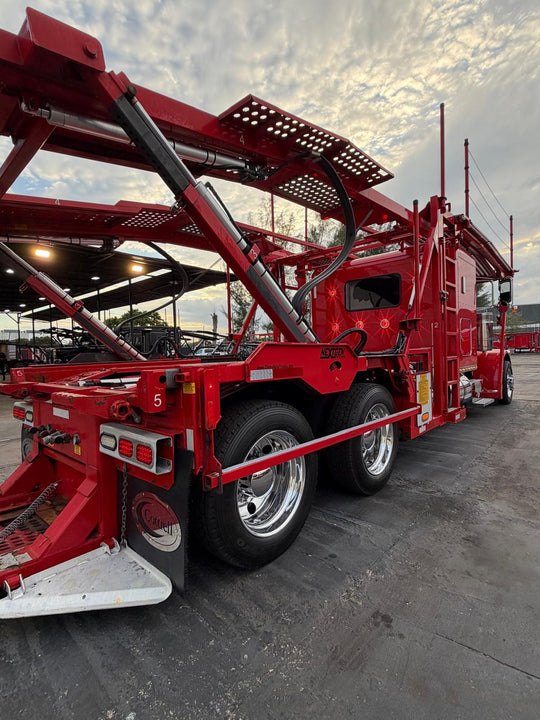 2017 Peterbilt 389 (264” WB)