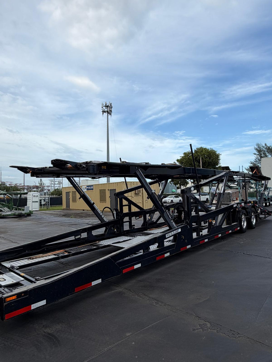 2017 Peterbilt 389 w/a Cottrell CX-09 LS3