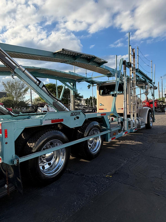 2020 Peterbilt 365 w/a 2020 Cottrell LSFA 80”