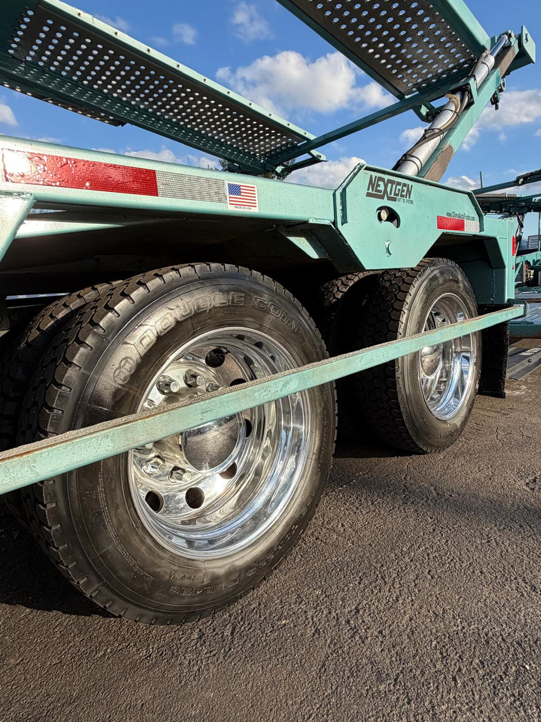 2020 Peterbilt 365 w/a 2020 Cottrell LSFA 80”