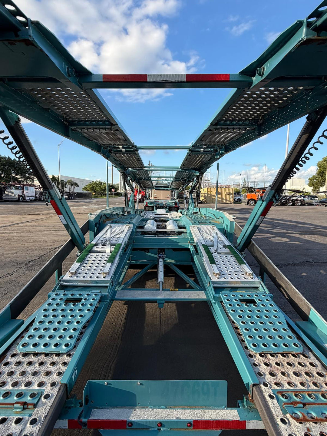 2020 Peterbilt 365 w/a 2020 Cottrell LSFA 80”