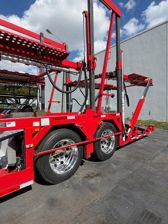 2017 Peterbilt 389 (264” WB) w/a 2018 Cottrell CX11