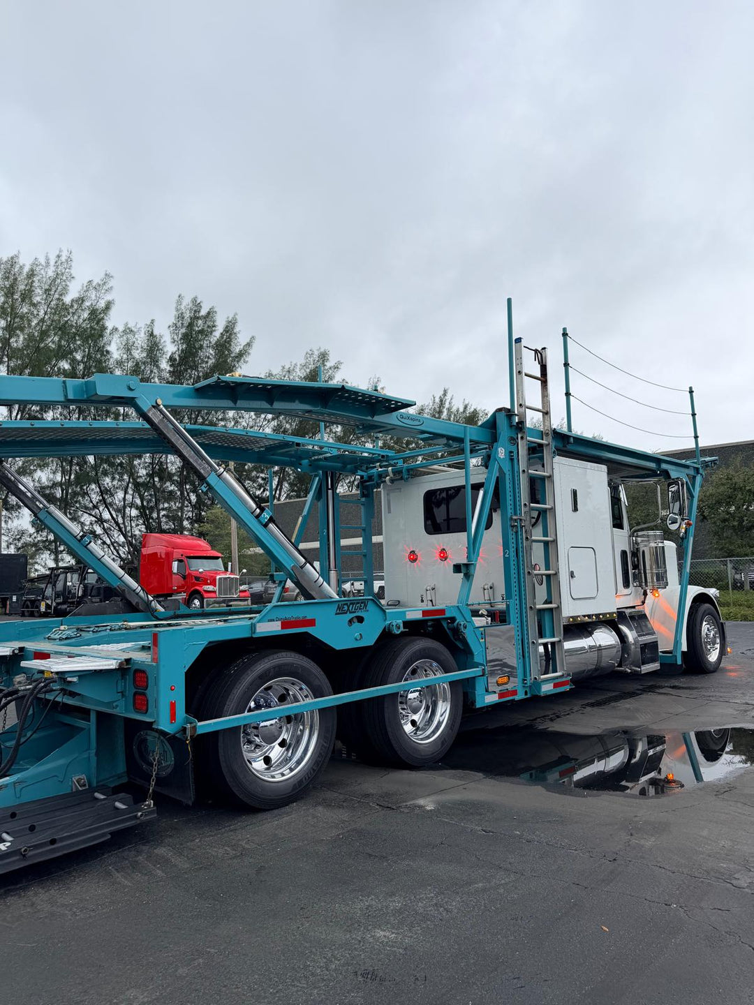 2019 Peterbilt 389 w/a 2019 Cottrell CX-09 LSFA 80 Footer
