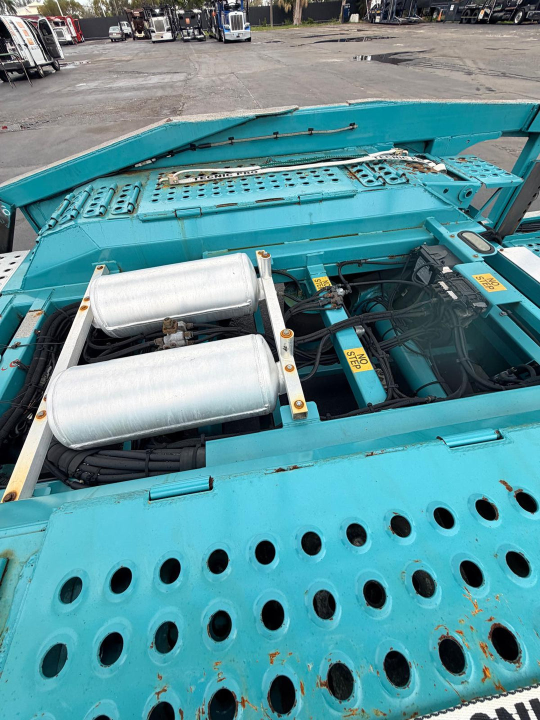 2019 Peterbilt 389 w/a 2019 Cottrell CX-09 LSFA 80 Footer