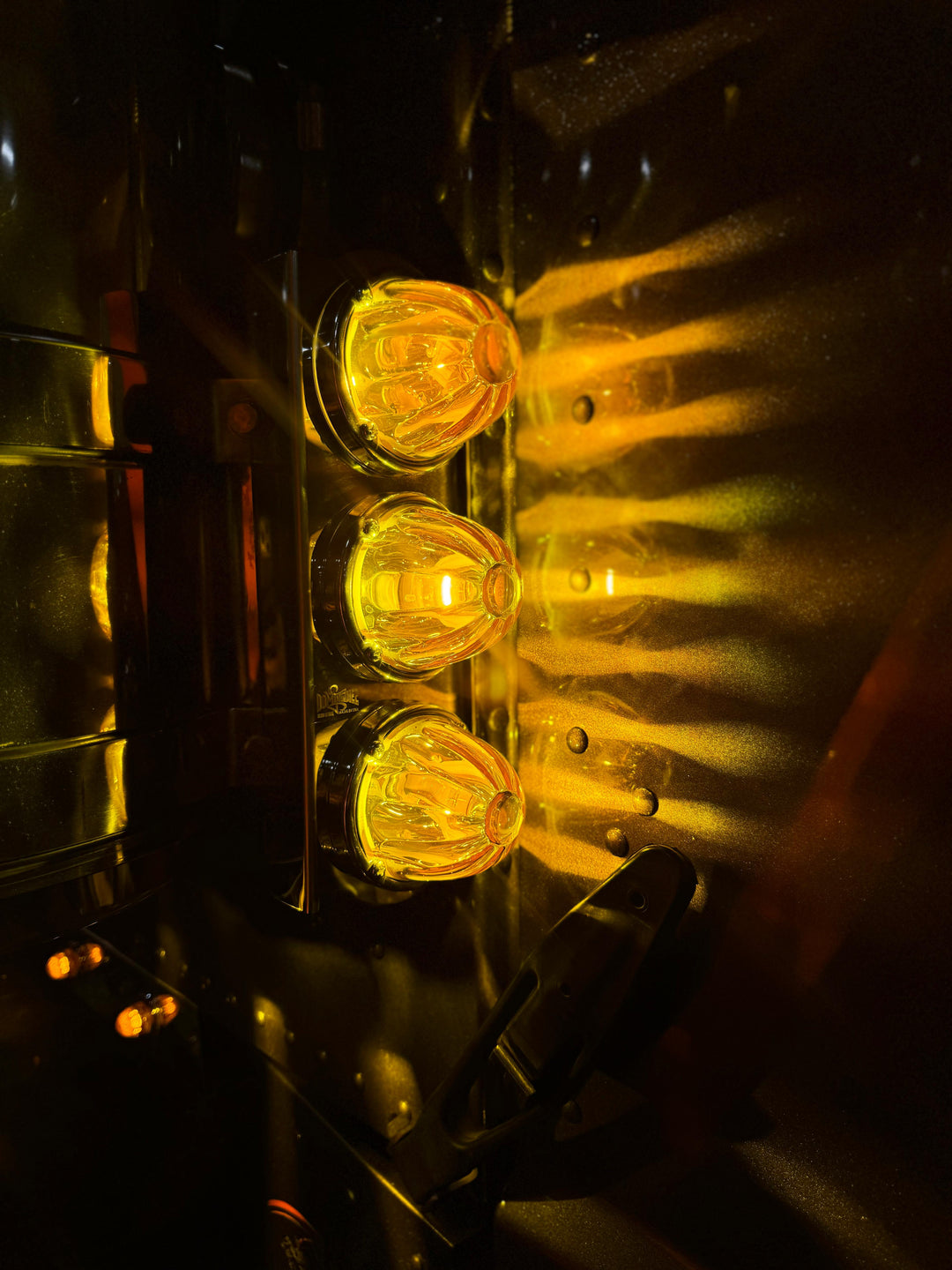 Air Breather Triple Watermelon Bracket