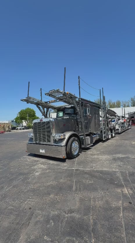2024 Peterbilt 389 w/a 2023 Lohr G20
